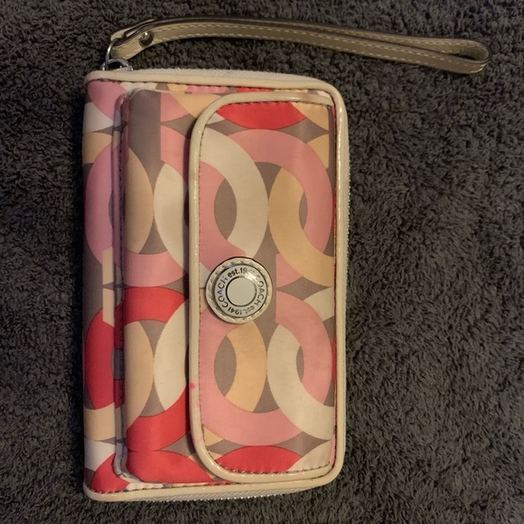 Coach Handbags - Coach Wristlet Wallet